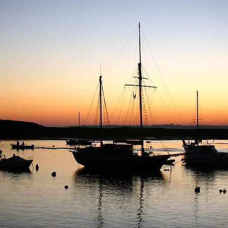 아파트호텔 오셔누스 4*