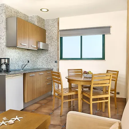 Aparthotel Oceanus 4*